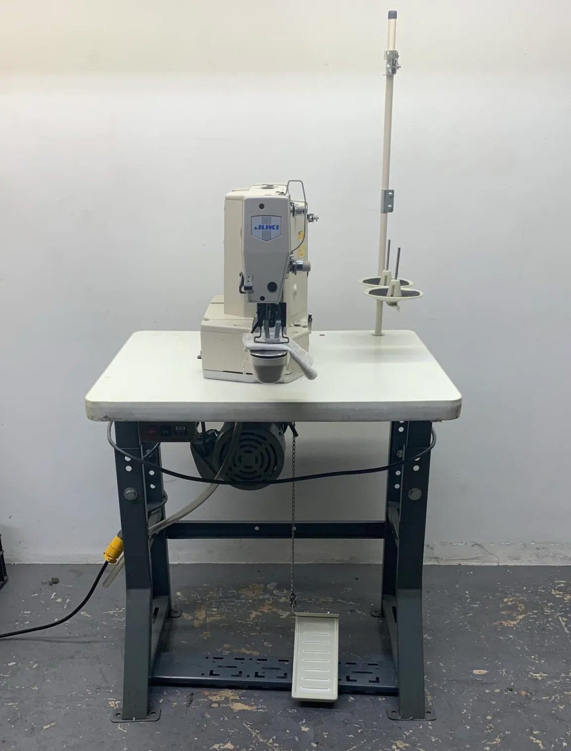 Juki LK-1852 28-Stitch Bar Tacking Machine
